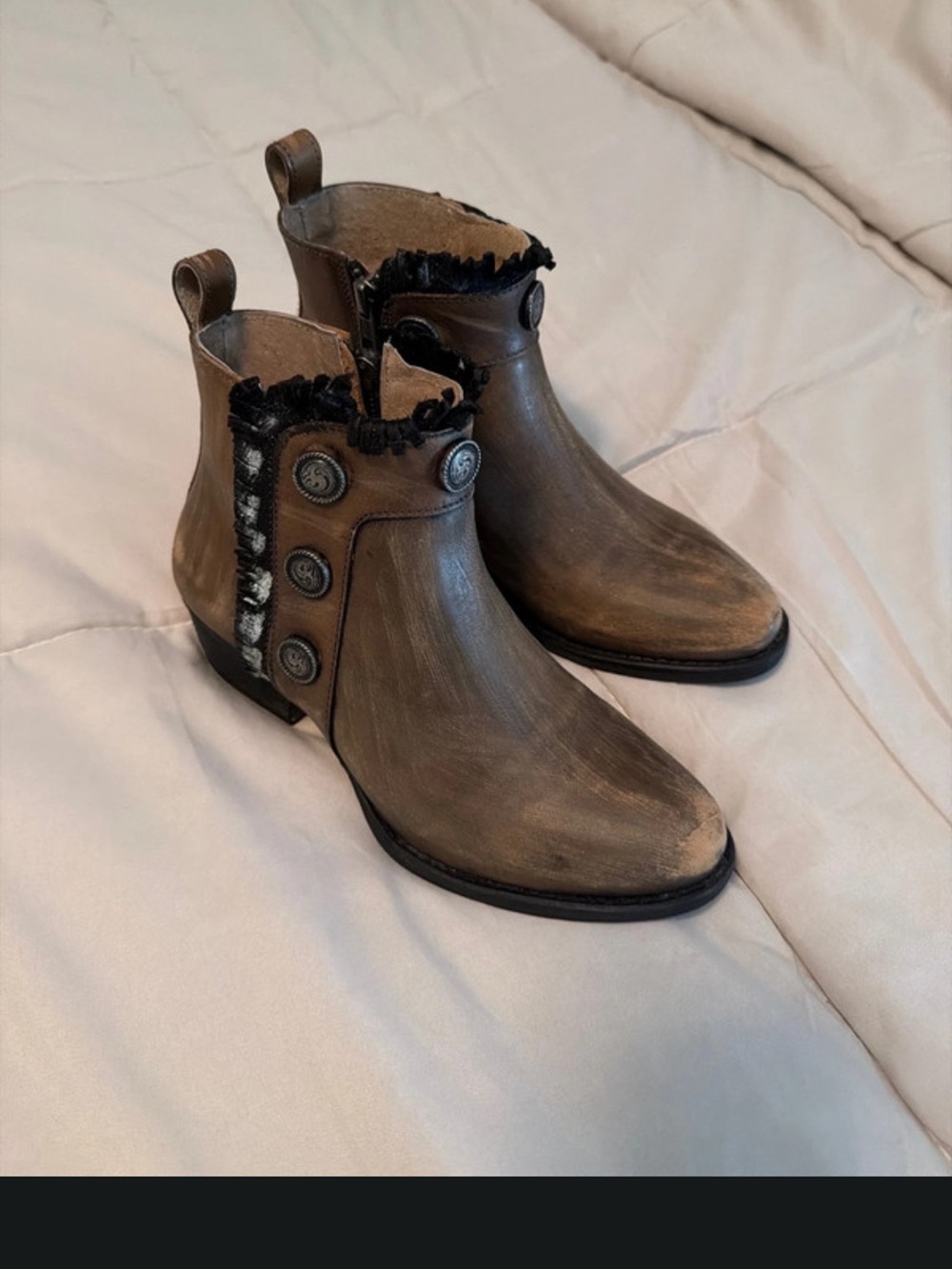 Circle G Brown Leather Ankle Bootie with Side Zip 8.5 NWOT